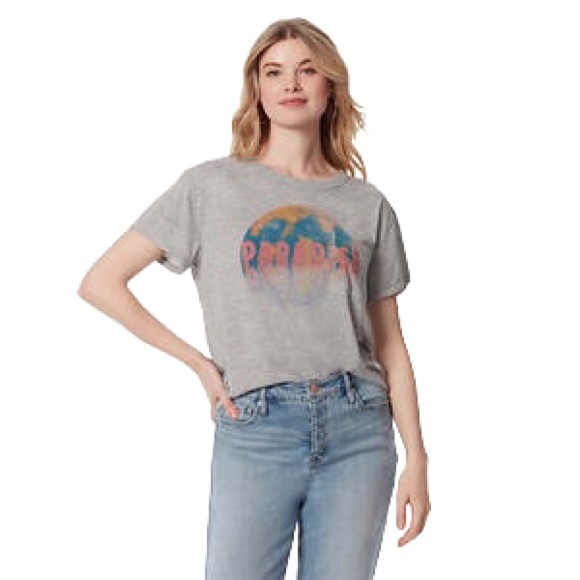 Jessica Simpson Women's Harlow Pocket Graphic Tee M NWT - Picture 1 of 17
